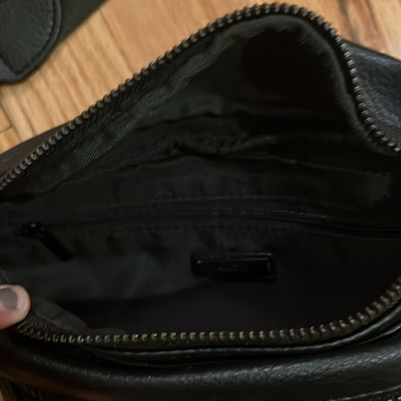 Black Leather Fanny Bag Shoulder Satchel - Picture 7 of 12